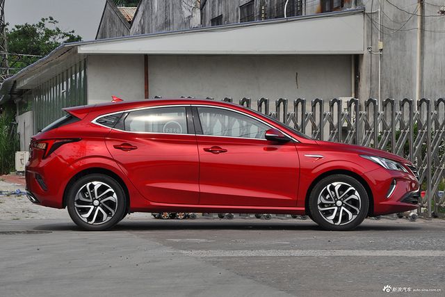 2019款逸动XT 1.6L主动锐潮型GDI国VI