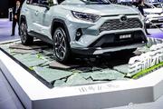 有颜值还有料，内外兼修的丰田RAV4荣放最高直降3.92万啦！