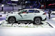 有颜值还有料，内外兼修的丰田RAV4荣放最高直降3.92万啦！