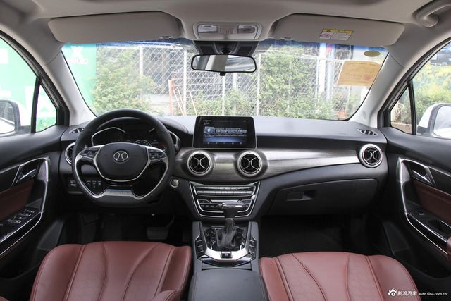 2018款北汽绅宝D50 1.5L CVT高贵智驾版
