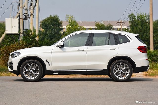 2020款宝马X3 xDrive25i 豪华套装