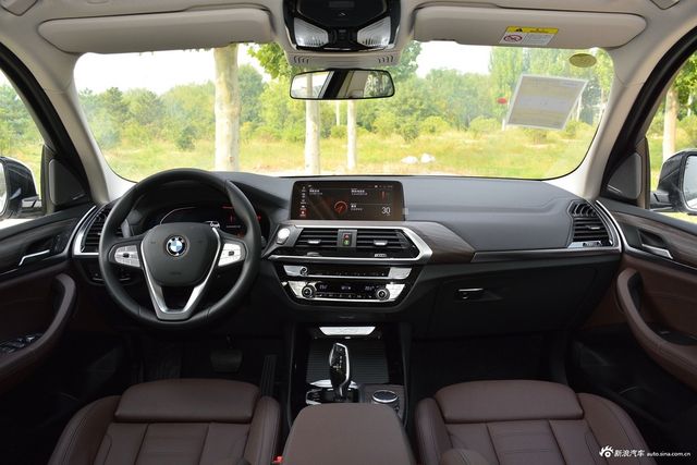 2020款宝马X3 xDrive25i 豪华套装