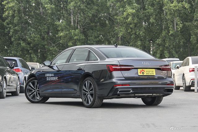 2019款奥迪A6L 2.0T主动quattro臻选致雅型