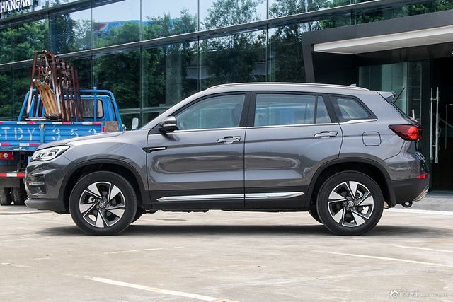 2020款长安CS75 1.5T主动精智型国VI