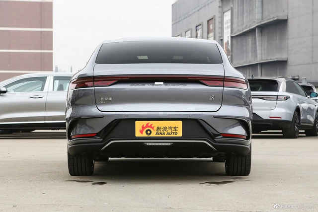 比亚迪汉ev售价降了吗 w640h427t0q8078b.jpg