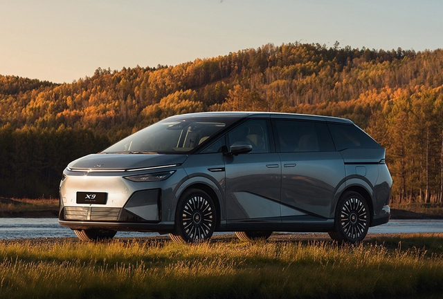 小鹏X9