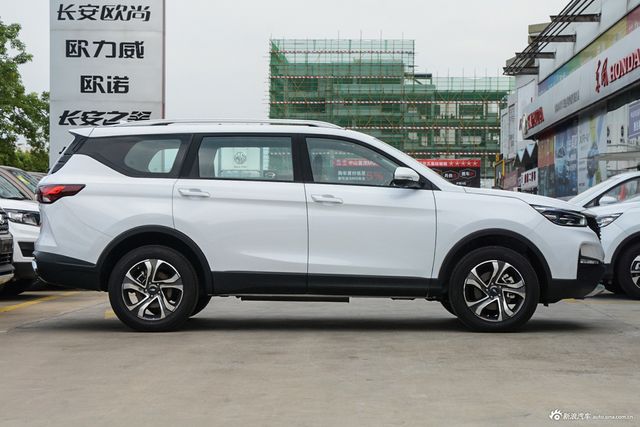 2020款长安欧尚科赛GT 2.0T主动风俗型 7座