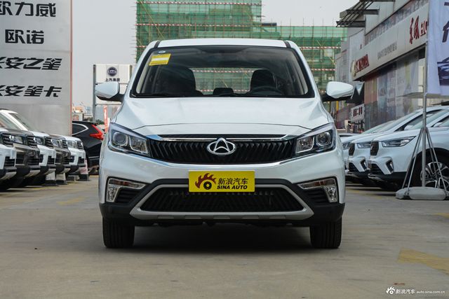 2019款长安欧尚A800 1.6L手动舒适型 国VI