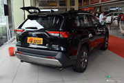 明明可以靠颜值却非要靠价格实力,丰田RAV4荣放全国11.84万起