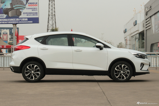 最便宜的汽车1万左右 w640h427t0q80474.jpg