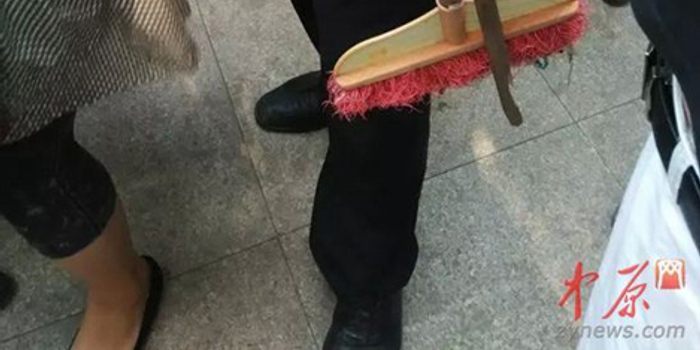 南京物价局工作人员涉嫌辱骂记者已被停职