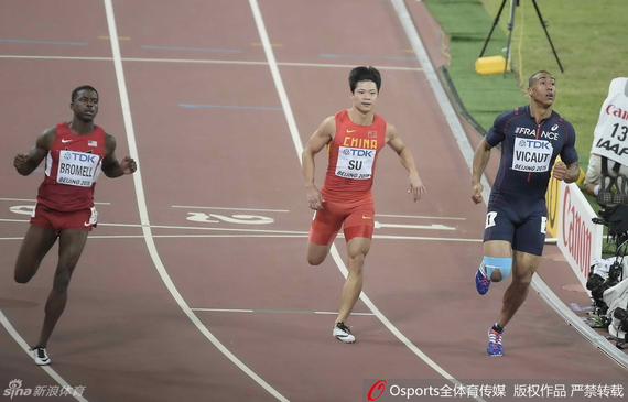 美国VS世界接力赛 美国交接棒又失误牙买加夺