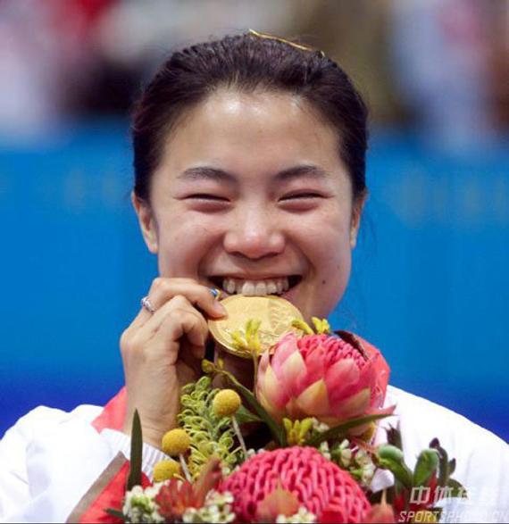 王楠2000年悉尼奥运会获得女单和女双金牌