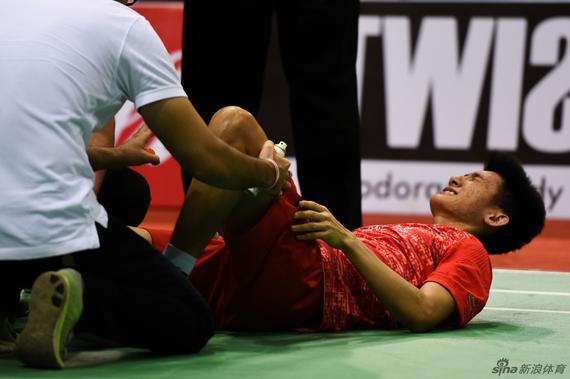 薛松在印度超级赛中受伤