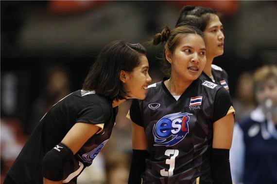 The Asian cup in Thailand women's volleyball team able to two main swept 3-0 to Vietnam, South Korea