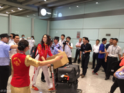 父亲接机没与惠若琪说上话 龚翔宇婉拒父母赴京