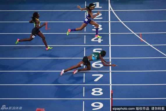 400米新星夺冠后脑子一片空白 鱼跃之后就着地了_诸强烽火_新浪竞技风暴_新浪网
