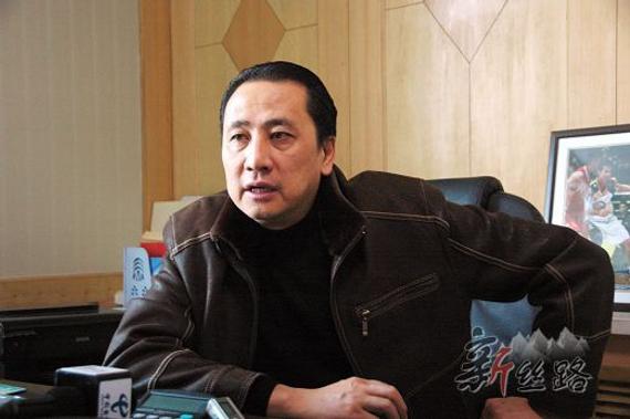 新疆男篮董事长侯伟今天接受了媒体采访