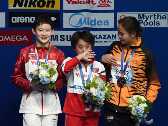 女子10米台朝鲜小将夺冠