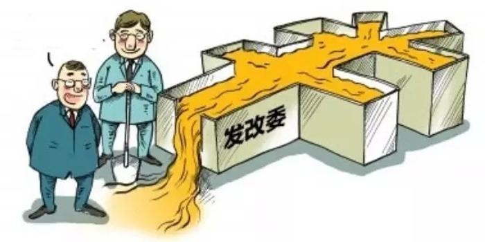 j经济总量_世界经济总量图片(3)