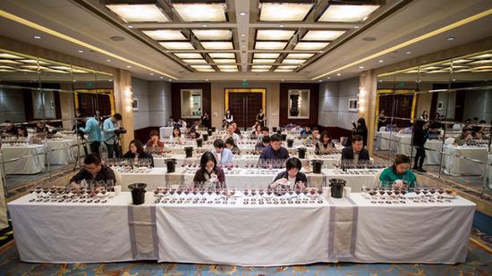 纷赋酒庄呈献的‘全球顶级混酿葡萄酒品鉴会’活动现场