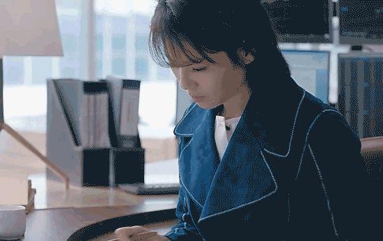职场女性压力大怎么办?教你5个心理小技巧来减压
