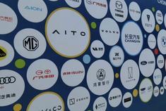 2025重庆车展：逛展买车、换车“热情”跟温度一样高