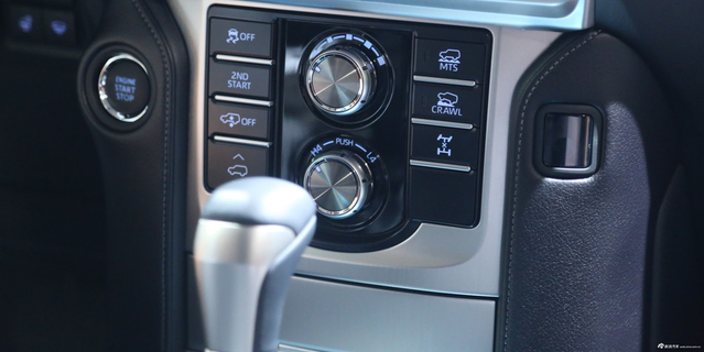 法兰克福车展 丰田新款普拉多首发