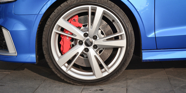 实拍|新款奥迪RS3 超级疯狂的钢炮