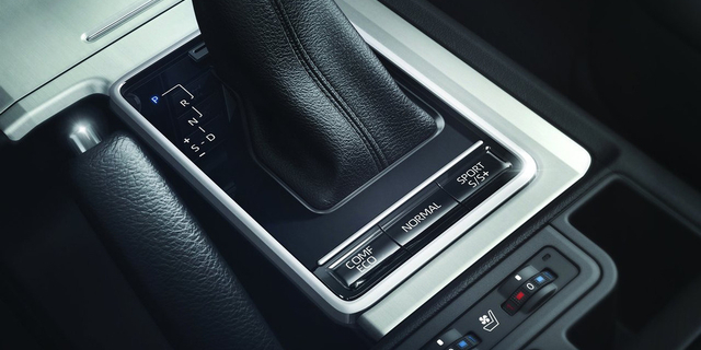 终极越野车 丰田新款普拉多官图发布 