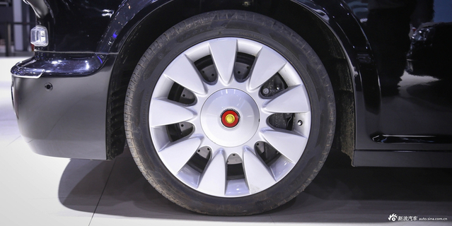 成都车展高清实拍红旗L5 只能在车展遇见你