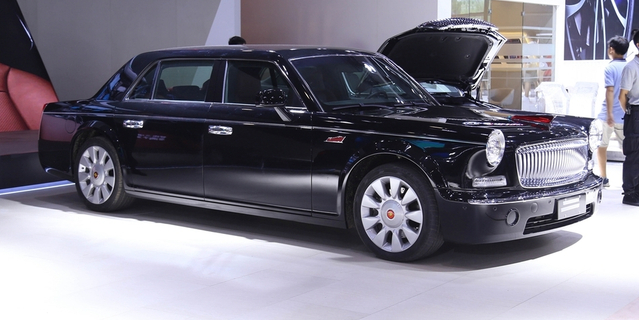 成都车展高清实拍红旗L5 只能在车展遇见你