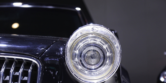 成都车展高清实拍红旗L5 只能在车展遇见你