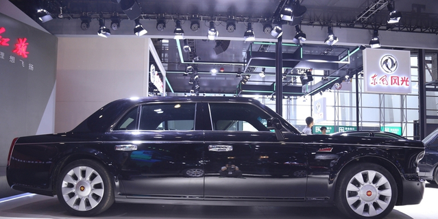 成都车展高清实拍红旗L5 只能在车展遇见你