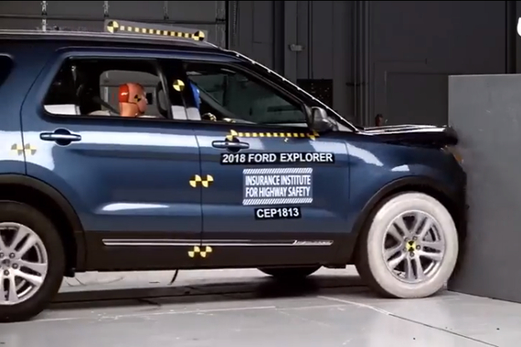 2018款福特探险者碰撞测试