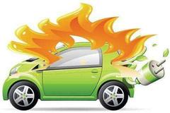 凌然：汽车自燃不断，谁为消费者安全保险