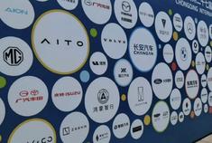 2025重庆车展：逛展买车、换车“热情”跟温度一样高