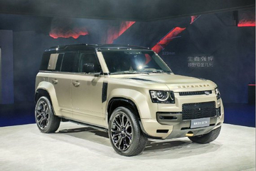 大V8+双腔三阀空悬 路虎卫士OCTA中国首秀