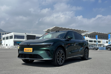 硬核升级看得见！ 试驾焕新极氪7X