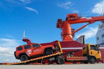 长城汽车坦克300随“雪龙2”号科考船出征南极