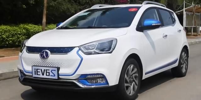 国产最美的纯电动SUV江淮iEV6S，该车综合续航里程253km。
