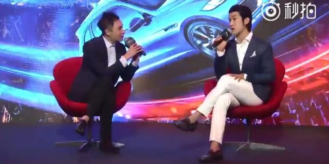 两岁就已经是车迷的李治廷，一直都希望拥有一台E-type。