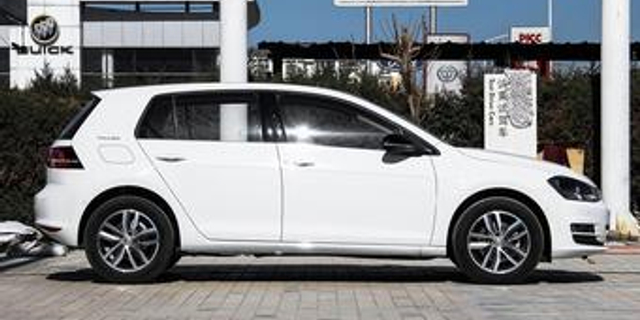 2017款高尔夫1.4T自动豪华百万辆纪念版230TSI