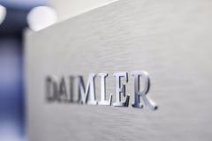 财报|戴姆勒集团净利润暴跌64%至27亿欧元