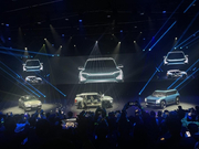 起亚三款车型首发亮相