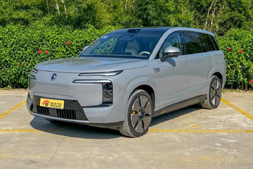 大六座安全豪华SUV 腾势N8L北京站上市