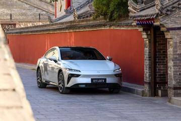 售价11.59-14.99万元 2025款东风奕派eπ007正式上市