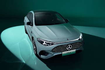 奔驰与Momenta联合研发智能辅助驾驶 首车CLA今秋上市