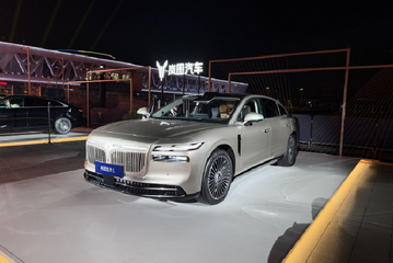 岚图追光L正式上市 售27.99万起