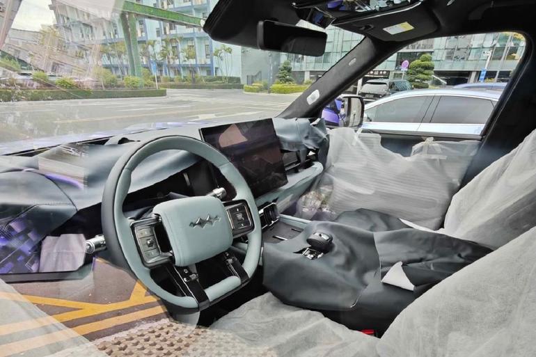  The latest spy photos of Leopard 8 interior decoration are exposed using the three row seat layout design equation